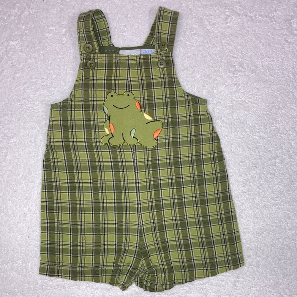 First moments green plaid frog shortalls 3/6m